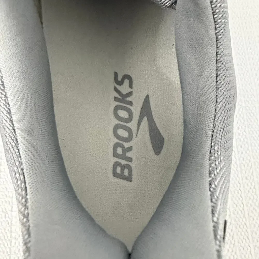 Brooks new without